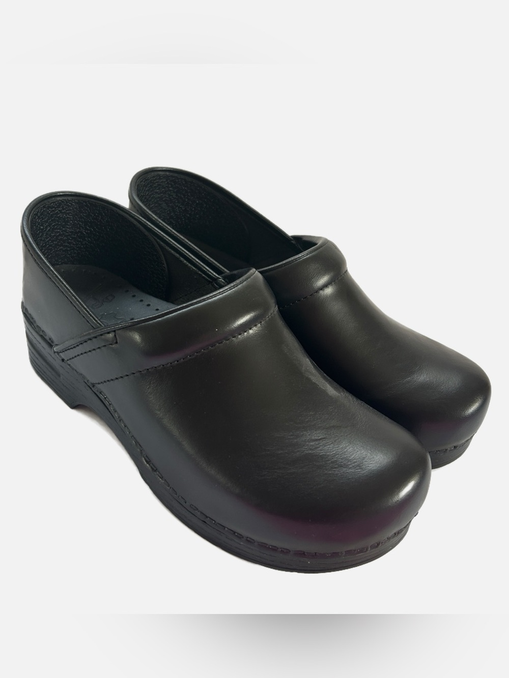 Women’s Size 11W Dansko Professional Black Clogs